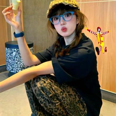 仙女座报告海报